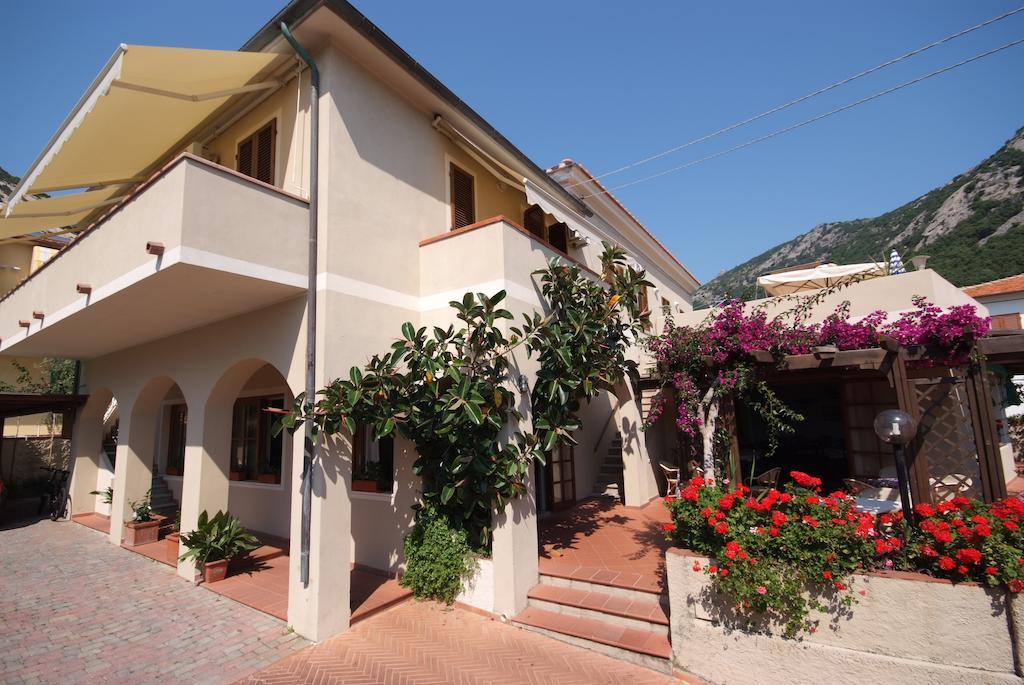 Hotel Corallo Помонте Екстериор снимка