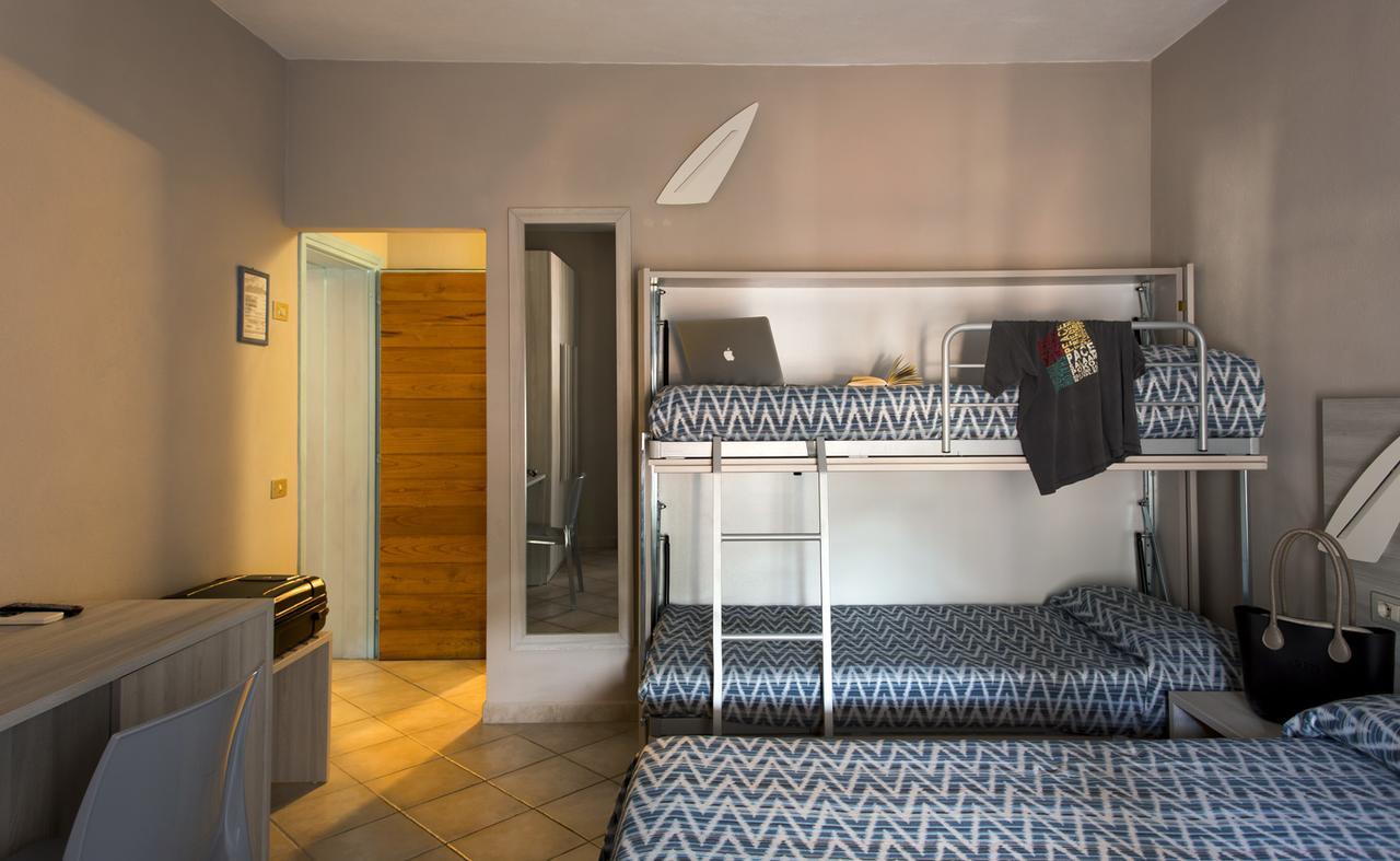 Hotel Corallo Помонте Екстериор снимка