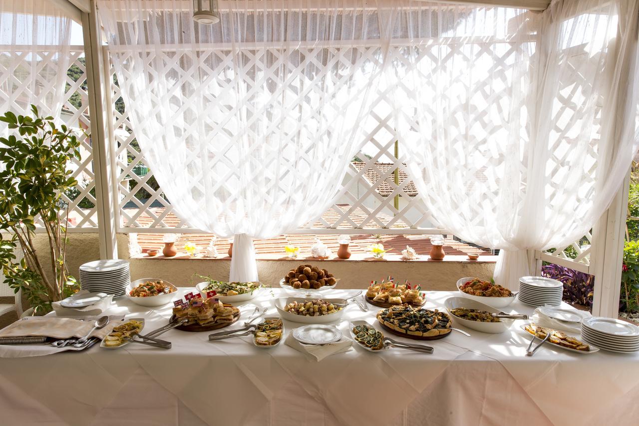 Hotel Corallo Помонте Екстериор снимка